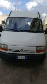 renault master 15 posti